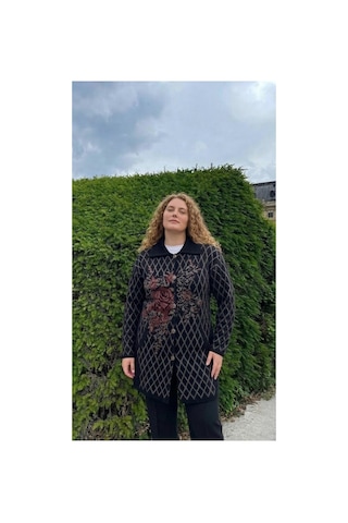 Onno Style Women Büyük Beden Ekose Gül Pike Desenli Çelik Örgü Kadın Triko Kaban Siyah