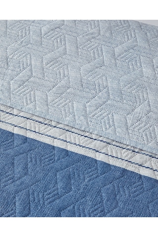 English Home Sleek Stripes Çift Taraflı Tek Kişilik Yatak Örtüsü Takımı Mavi Mavi