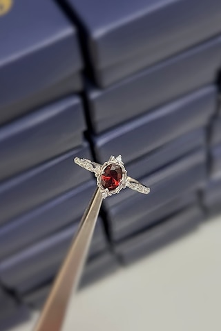 925 Ayar Gümüş Vintage Kırmızı Oval Taşlı Yüzük