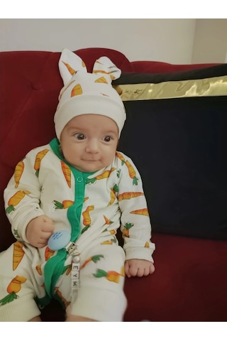 Veraura Lifestyle 3-6-9-12 Ay Kulaklı Şapkalı Havuç Baskılı Boydan Çıtçıtlı Uzun Kollu Kız Erkek Bebek Tulumu Beyaz
