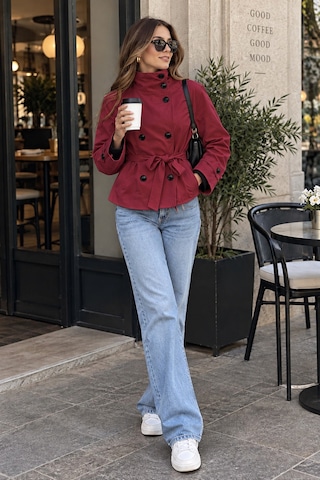 Unika Boutique Kadın Dik Yaka Kuşaklı Kısa Trençkot Çok Renkli