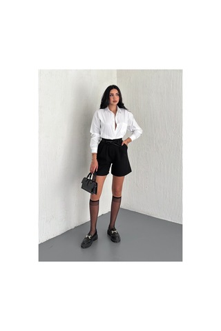 Gugus Kadın Siyah Kemer Detaylı Bol Kesim Şort /loose Cut Shorts Wıth Belt Siyah