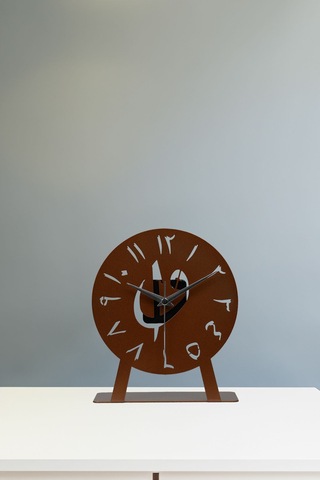 Elif-vav Model Metal Lazer Kesim Akar Sessiz Mekanizmalı Masa Saati Bakır