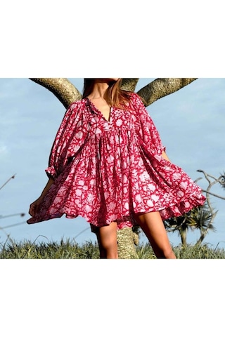 Yaz Kadın Elbisesi Moda Büyük Metre Gevşek Askılı Kişiselleştirilmiş Edebi Retro Avrupa Ve Amerikan Tarzı Baskılı Elbiseler Kırmızı