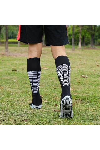 Folinda Siyah Uzun Futbol Çorabı M 35-39 - Nem Emici, Nefes Alıcı, Kaymaz Dizaynlı Pamuk+nilon+polyester Siyah