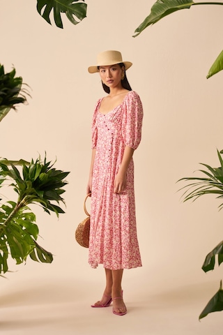 Düğme Detaylı Midi Elbise Beyaz