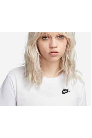 Nike Sportswear Club Essentials Kadın Günlük Tişört Dx7902-100 Beyaz Beyaz