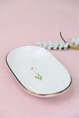 Tabak Evi Porselen Natura Çuha Altın Yaldızlı Oval Kayık Tabak 13,50x8,50x2,50cm Tekli Çok Renkli