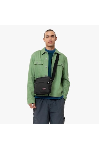 Eastpak The Bigger One Black Mini Askılı Çanta