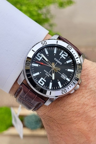 Casio Csıste10 Erkek Kol Saati