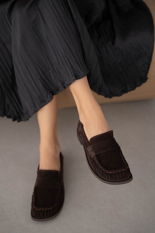Selin Shoes Blaine Hakiki Deri Büzgülü Küt Burun Kadın Loafer- Kahve Süet Kahverengi