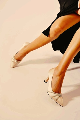 Arme Cıty Punta Ac20261 Kadeh Topuk Taş Detaylı Stiletto Bej