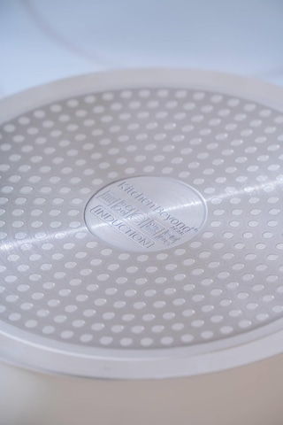 Ultimate Pro İndüksiyon Tabanlı Tava - 26 Cm Krem