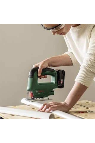 Bosch Akülü Darbeli Matkap DIY Set EasyImpact 18V-40 + EasySaw 18V-70 - 06039D810A