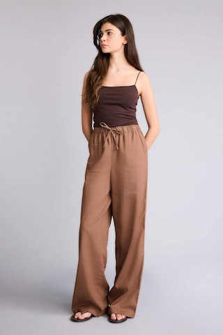 Defacto Wıde Leg Çift Cepli Beli Lastikli Standart Boy Keten Karışımlı Pantolon E1981ax26smbn534 Kahve-bn534