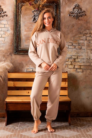 Mevsimlik Kapşonlu Kadın Eşofman Takımımı - Sportif Kadın Giyim Bej