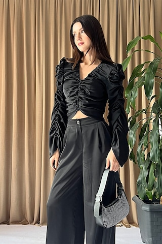 Klex Büzgü Detaylı Drapeli Saten Uzun Kollu Kadın Crop Bluz-beyaz - S Siyah