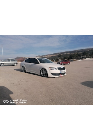 Skoda Octavia Yan Marşpiyel (Plastik)