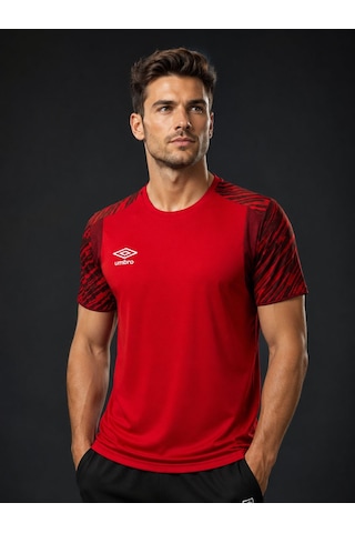 Umbro Plus Training Erkek Kırmızı Antrenman Spor Tişörtü Tf0437