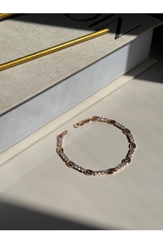 Zincir Motifli Zirkon Taşlı Altın Renk Çelik Bileklik Şık Kadın Takı Gümüş