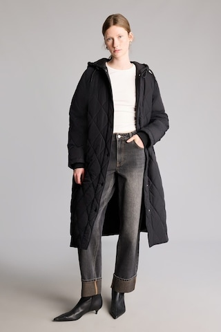 Defacto Regular Fit Kapüşonlu Kapitone Parka H4137ax26aubk81 Siyah-bk81