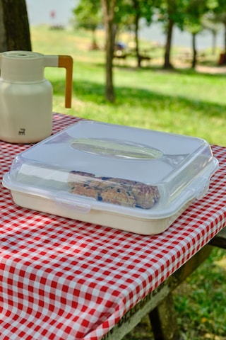 Karaca Container Rocca Kare Pasta Taşıma Fanusu Krem