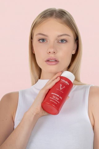 Vidalita Beauty & Care Fruit Therapy Çilek Çekirdeği & Argan Yağı İle Besleyici Ve Canlandırıcı 340 ML