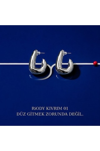 Riody Kıvrım 01 Paslanmaz Çelik Gümüş Renk Kalın Damla Form Kadın Halka Küpe Beyaz - Gümüş