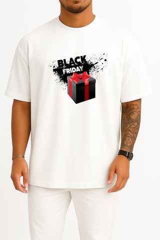 Bahriyeli Collection Oversize Black Friday - Kara Cuma Göğüs Tasarımlı Unisex T-shirt Beyaz