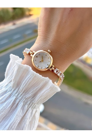 Coliseum Çelik Ve Taşlı Kordon Vintage Seri Küçük Kasa Özel Tasarım Kadın Kol Saati Sp.8933.m1 Sarı