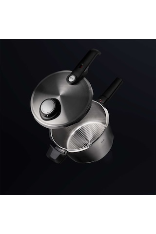 Fissler Vitavit Premium 4.5 Litre + 2 Haşlama Aparatı + Tarif Kitabı