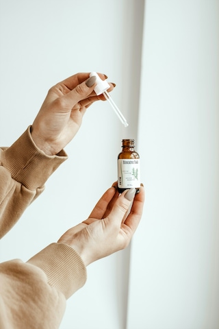 Biberiye Yağı 30 Ml 100% Saf Ve Doğal Saç Bakım Yağı Hızlı Uzamaya Yardımcı Yağ