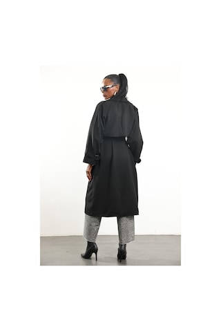 Siyah Kuşaklı Kruvaze Palto Siyah