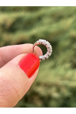 Sıkıştırmalı Kıkırdak Gümüş Silver Taşlı Kadın Çelik Küpe