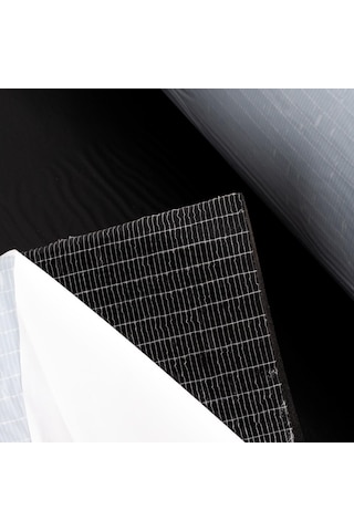 25 MM Yapışkanlı Sünger İzole Kauçuk Levha 1 x 1 M