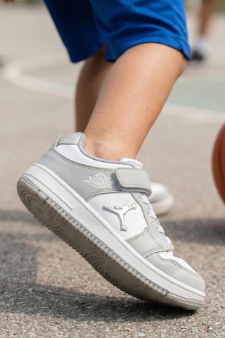 In Step Pedira Erkek Çocuk Gri Beyaz Basketbol Tarzı Cırtlı Spor Ayakkabı Gri-beyaz