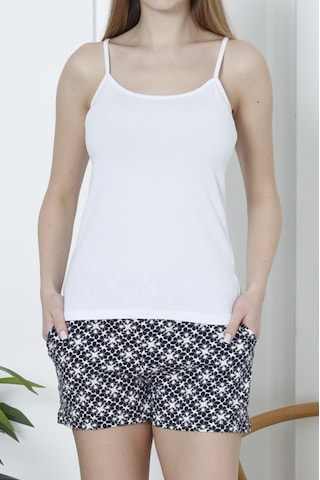 Kadın Şortlu Pijama Takımı İp Askılı Pamuklu Likralı Cepli Beyaz Nıc1073 R01 Beyaz