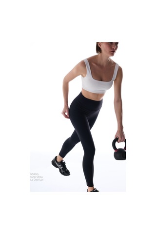 Penti LYCRA Beyaz Cream Hafif Destek Kare Yaka Çıkarılabilir Pedli Spor Sütyeni