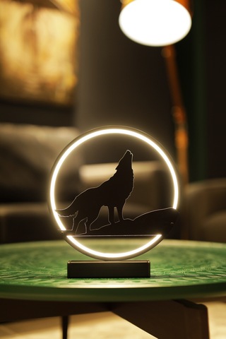 Bozkurt Metal Led Masa Lambası Yalnız Kurt Temalı Dekoratif Gece Lambası Led Özgürlük Simgesi Kurt