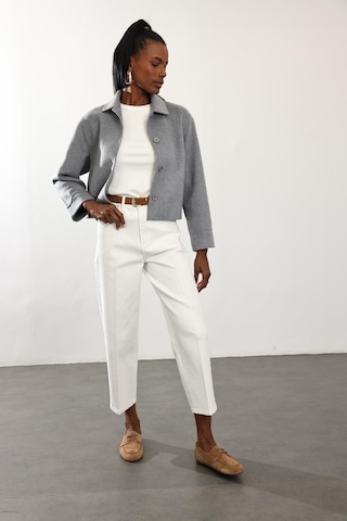 Gri Gömlek Yaka Kısa Yün Ceket Gri