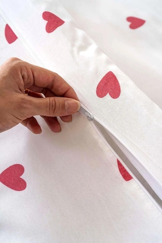 Kırmızı Kalpli Çift Kişilik Nevresim Takımı Pamuklu Beyaz