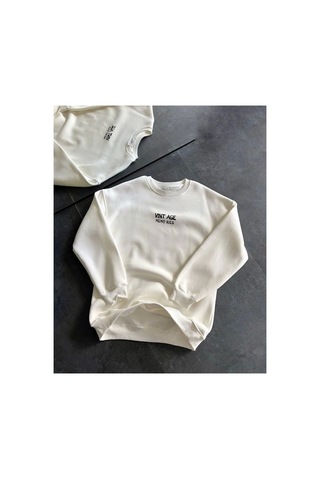 Butik İstanbul Bisiklet Yaka Üç İplik Baskılı Oversize Sweatshirt - Beyaz