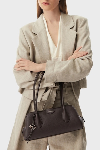 Calvin Klein Logolu Omuz Askılı Çanta Lv04f3743gbal Bayan Çanta Lv04f3743g Bal Kahve