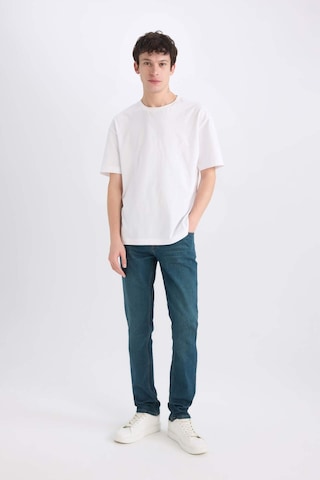 DeFacto Pedro Slim Fit Dar Kalıp Normal Bel Dar Paça Jean Pantolon B0398AX25SPNM41