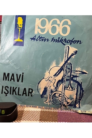 Mavi Işıklar - Çayır Çimen Geze Geze / Pınarbaşı 1966 Altın Mikrofon Orijinal 45'lik Plak