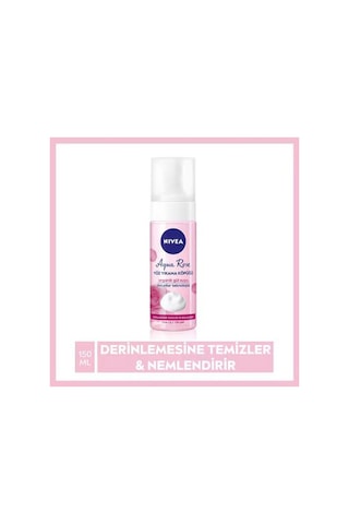 Aqua Rose Organik Gül Suyu İçeren Yüz Yıkama Köpüğü 150 Ml