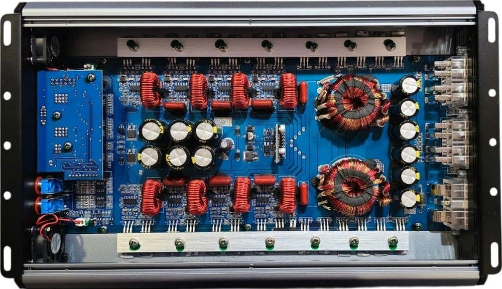 Garaj Dünyası Qd200.8 Sq Qline D Sınıfı 8 Kanal Amplifikatör 4 Ohm 8 200w Rms