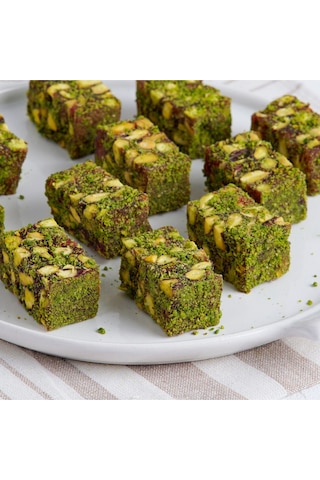 Bulutlar Kuruyemiş Antep Fıstıklı Narlı Oscar Lokum Kg 1000 Gr