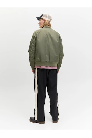 Jack & Jones Jack&jones Jcomotion Erkek Bomber Ceket 12283301 Yeşil