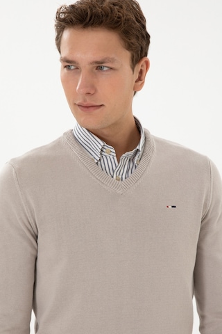 U.S. Polo Assn. Erkek Slim Fit V Yaka Taş Basic Kazak 50313668-VR049